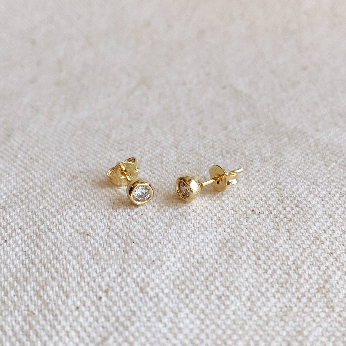 18k Gold Filled  4mm Round Bezel Cubic Zirconia Stud Earring
