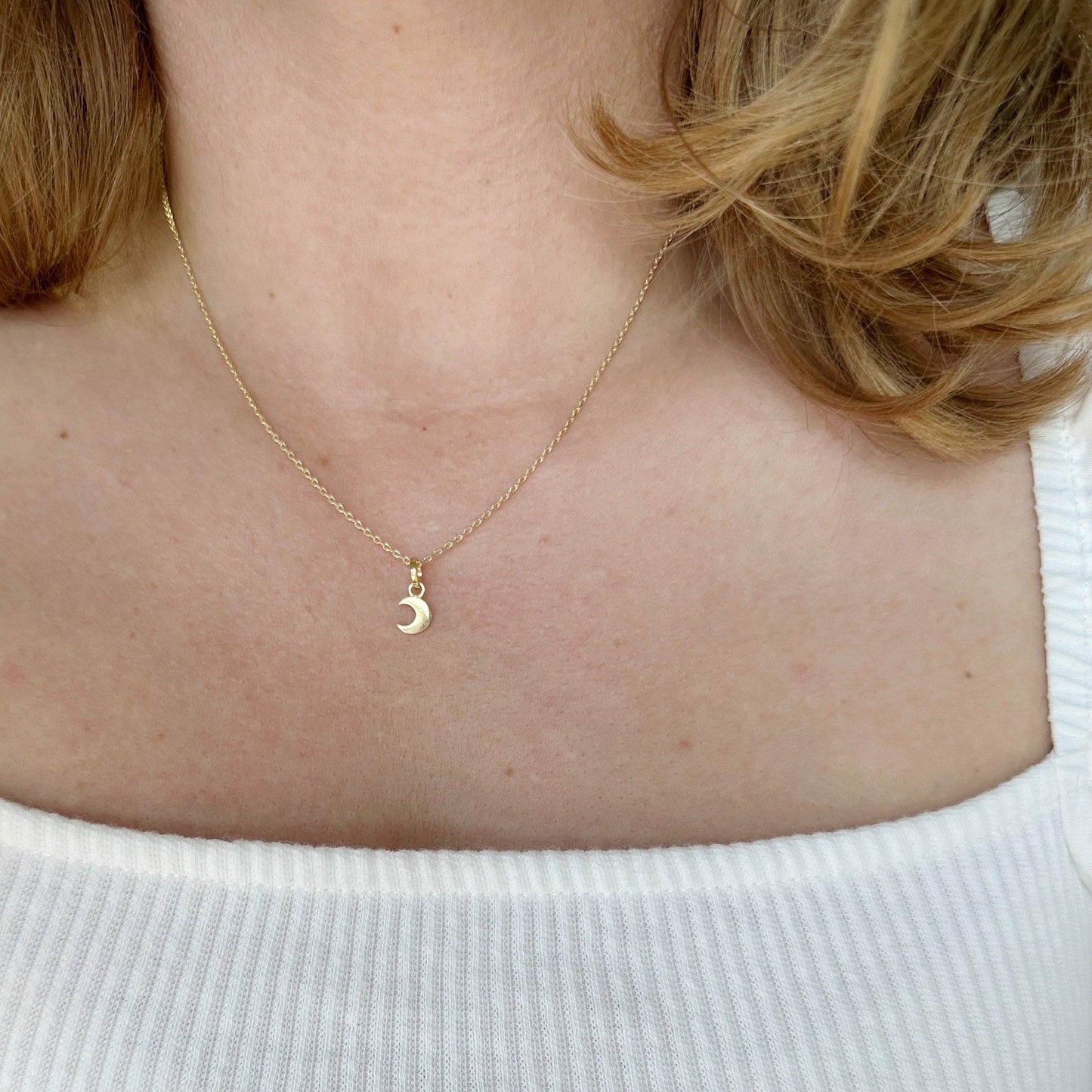 Mini Crescent Moon & 14" + extender 14" box chain