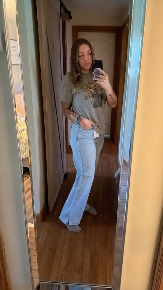 Coastal Light Wash Denim Jeans