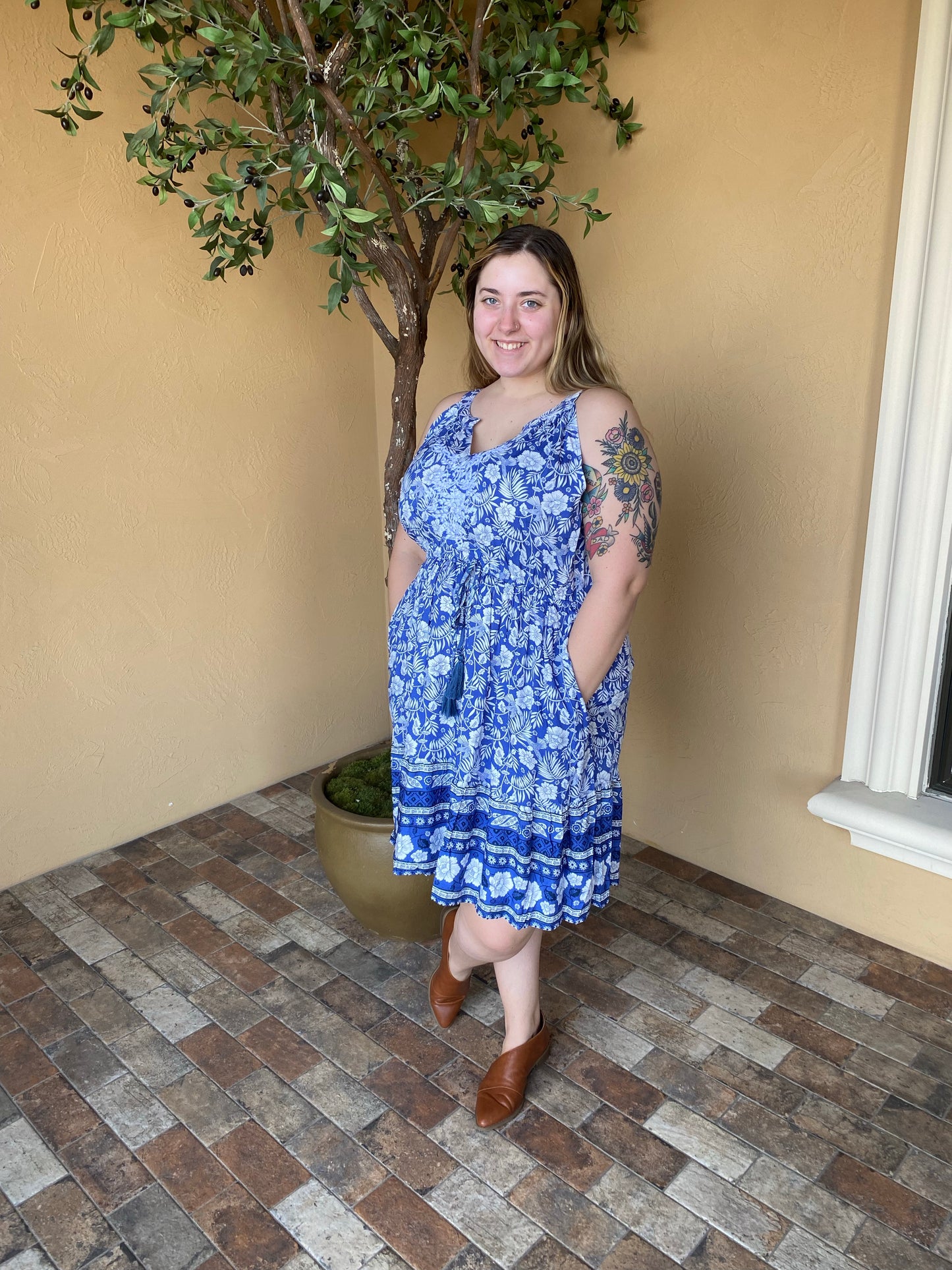 Curvy Royal Blue & White Sleeveless Dress